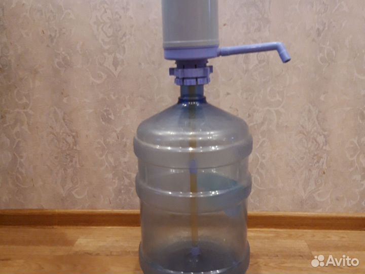 Баллон для воды с помпой