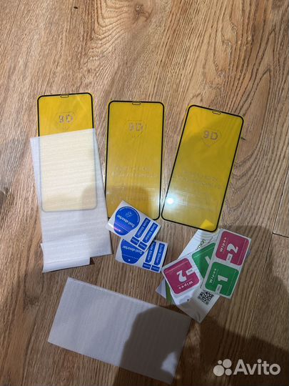 Защитное стекло на iPhone 11 pro max