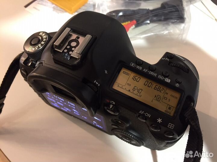 Фотоаппарат Canon 5d mark iii