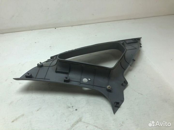 Накладка стойки задняя правая Ford Fusion 2008