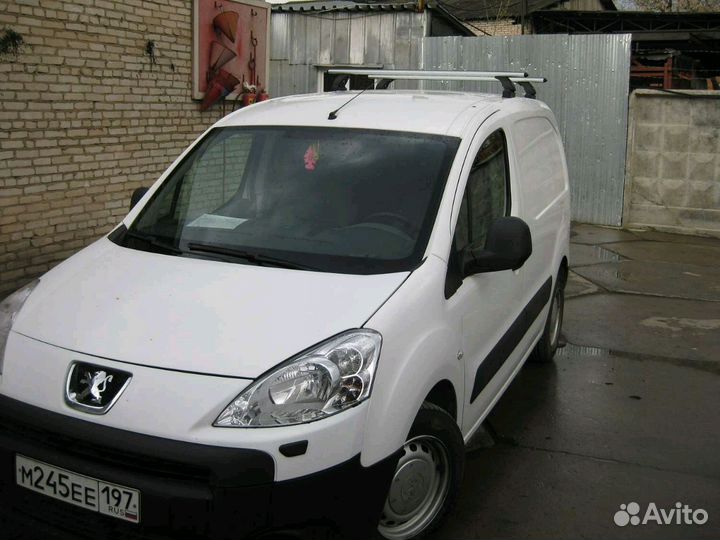 Аэро багажник на крышу Пежо Партнер