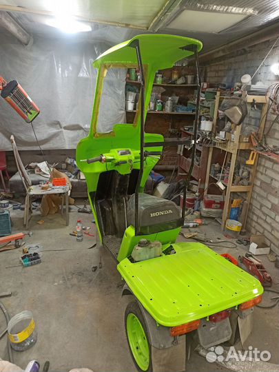 Трёхколёсный скутер honda gyro up с крышей