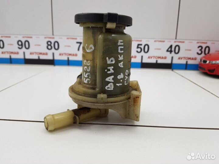 Бачок гидроусилителя (Pontiac Vibe)