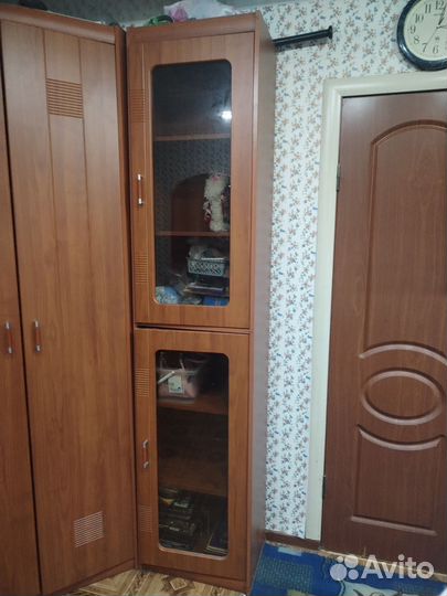 Угловой шкаф