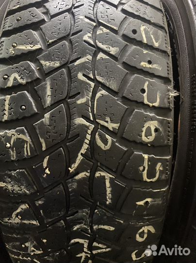 Marshal I'Zen Ice King KW21 215/65 R16 99V