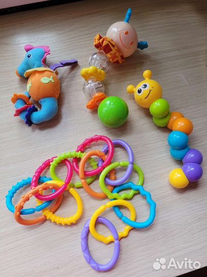 Игрушки, грызунки, погремушки