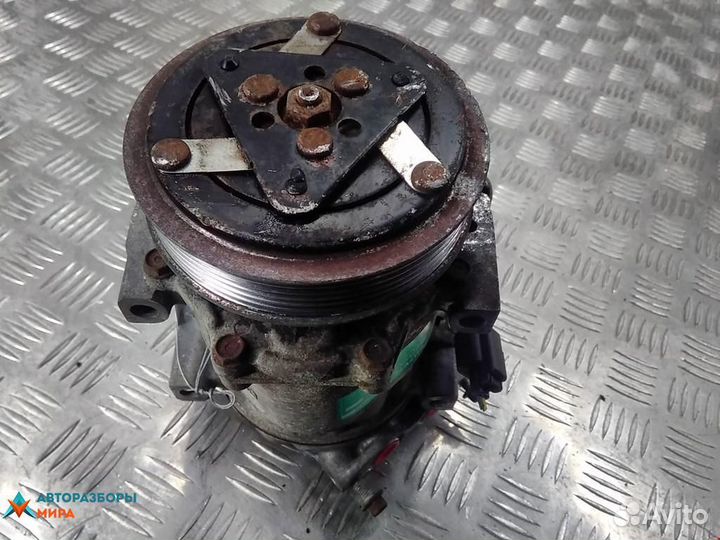 Компрессор кондиционера Ford C-Max 2003 1677171