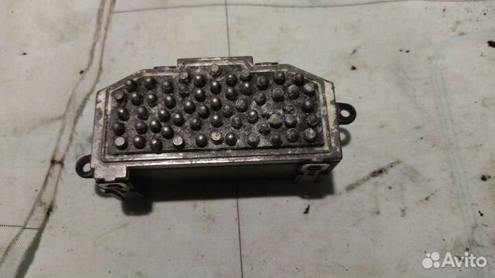 Регулятор вентилятора отопителя Audi a4 b8 a5 q5