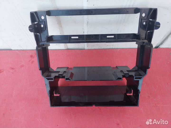 Рамка магнитолы Mercedes-Benz W202