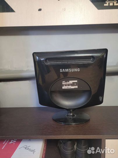 Монитор Samsung 932bf