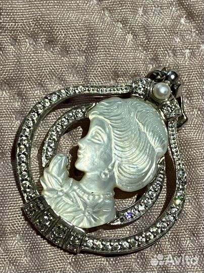 Подвеска из серебра с перламутром