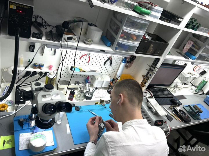 Ремонт iPhone, iPad, Macbook, Apple Watch