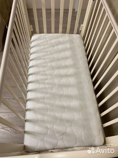 Кроватка Гандылян маятник