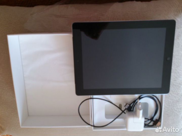 Продам iPad 3 32Gb wi-fi+ cellular