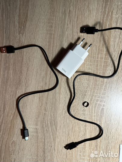 Сетевое зарядное устройство TFN USB + провод(кабел