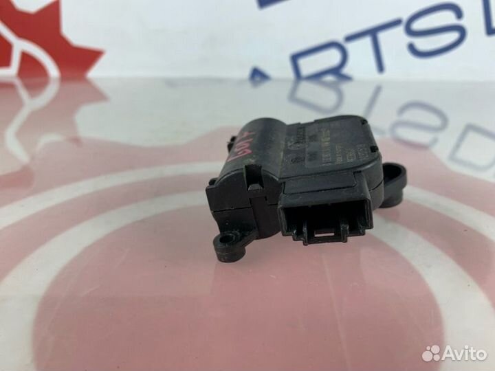 Привод заслонки отопл. Central Vw Golf 2011