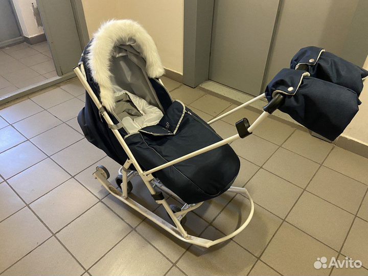 Сани-коляска