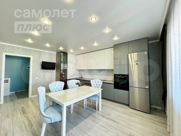 3-к. квартира, 72 м², 11/17 эт.