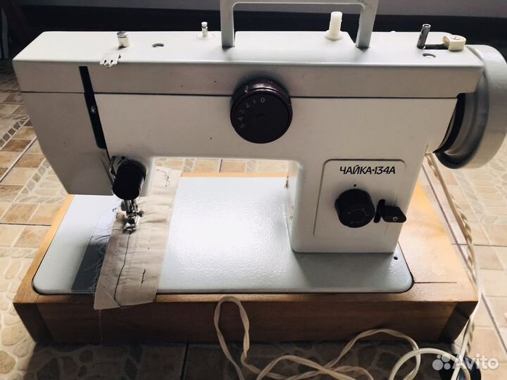 Швейная машинка чайка