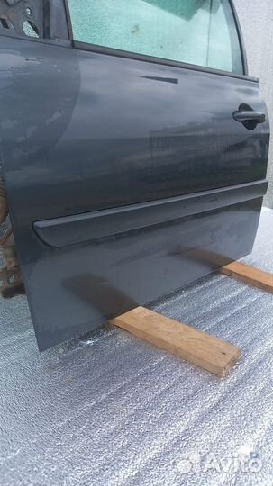 Дверь передняя левая Renault Megan 2
