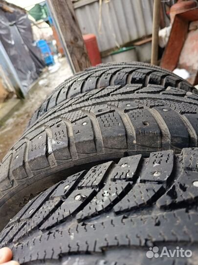 Шины 215 55 16 зимние бу