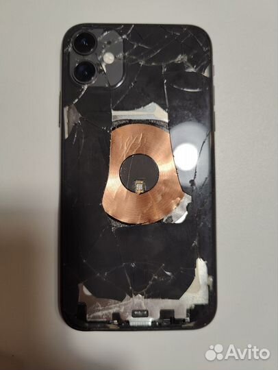 iPhone 11, 64 ГБ