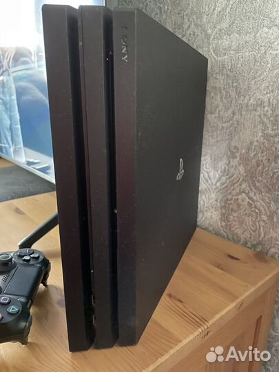 Sony PS4 pro 1tb