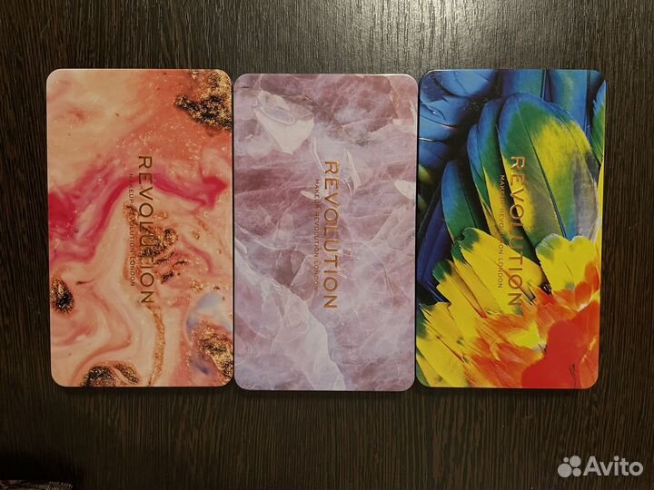 Палетка теней revolution