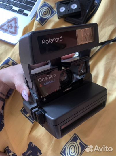 Polaroid OneStep close up