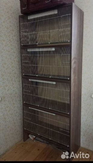 Большая клетка для птиц