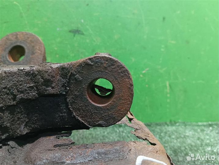 Кулак передний левый Daihatsu Terios 2009