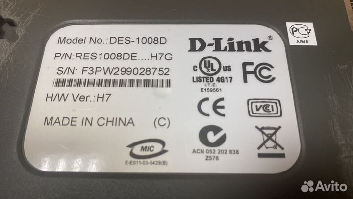 Switch (Hub) D-Link 8 портов (DES-1008D)