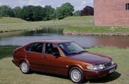Saab 900 II (1993—1998) Хетчбэк