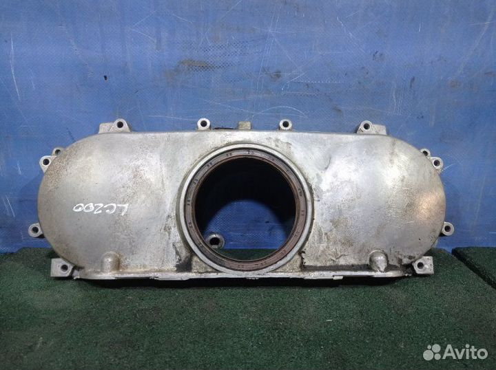 Крышка коленвала Toyota Land Cruiser 200 4.5D