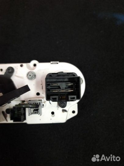 Блок управления отопителем кондиционером Ford