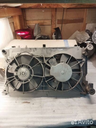 Радиатор вентилятор Toyota Avensis T250