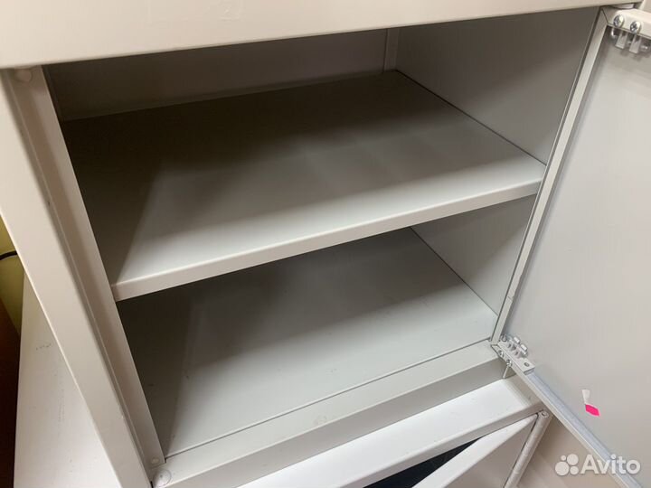 Ящик металлический с замком