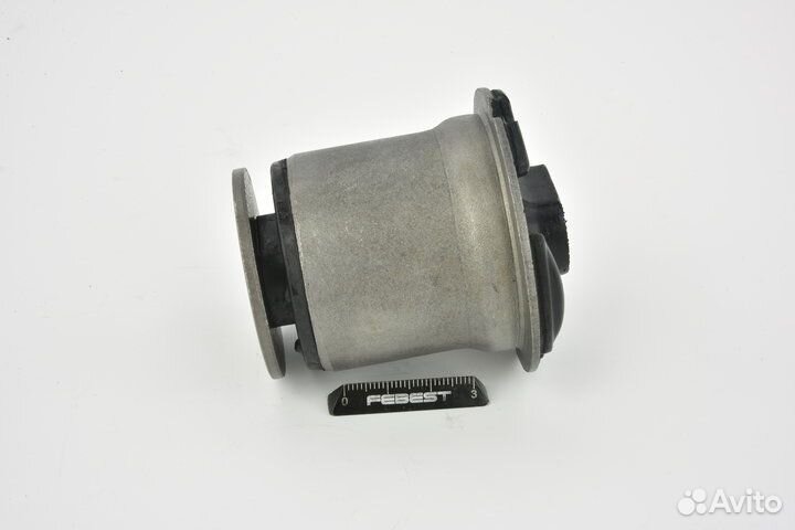 Сайлентблок верхнего рычага подвески зад прав