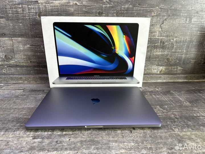 Apple macbook pro 16 i7 64gb SSD 2TB 5600m 8gb