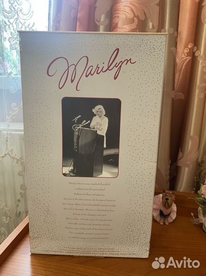 Коллекционная кукла Marilyn Monroe