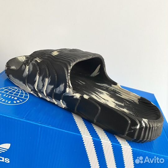 Шлёпки Adidas adilette