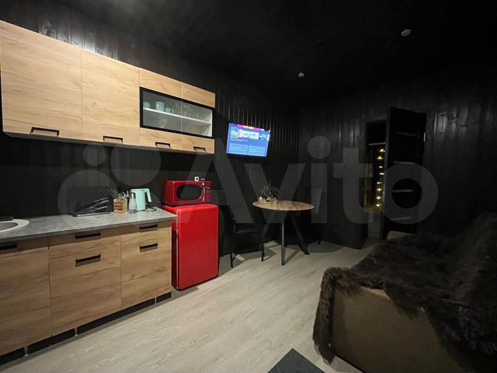 Дом 27 м² на участке 4 сот.