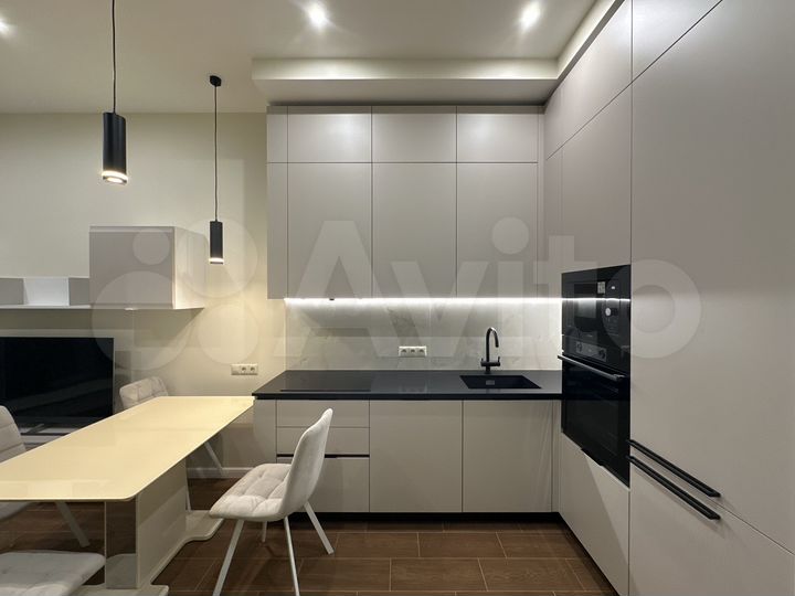 3-к. квартира, 64 м², 2/16 эт.