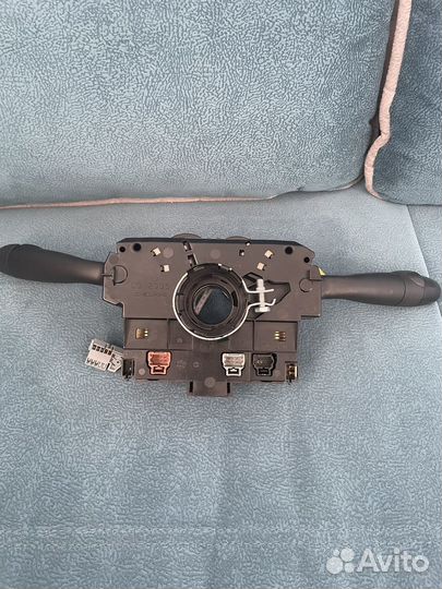 Подрулевой блок 96659954XT от peugeot 308