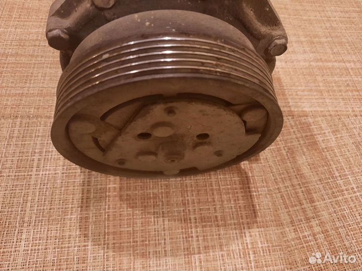 Компрессор кондиционера на VW Sharan 1, 2.0l