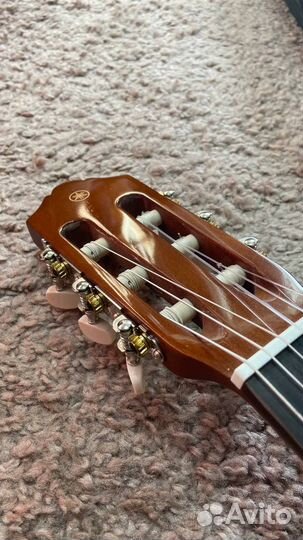 Классическая гитара yamaha C40