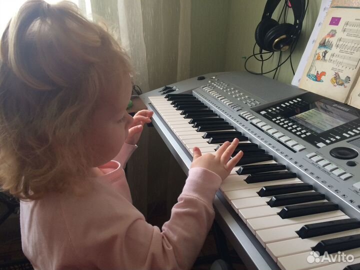 Обучение/уроки на синтезаторе