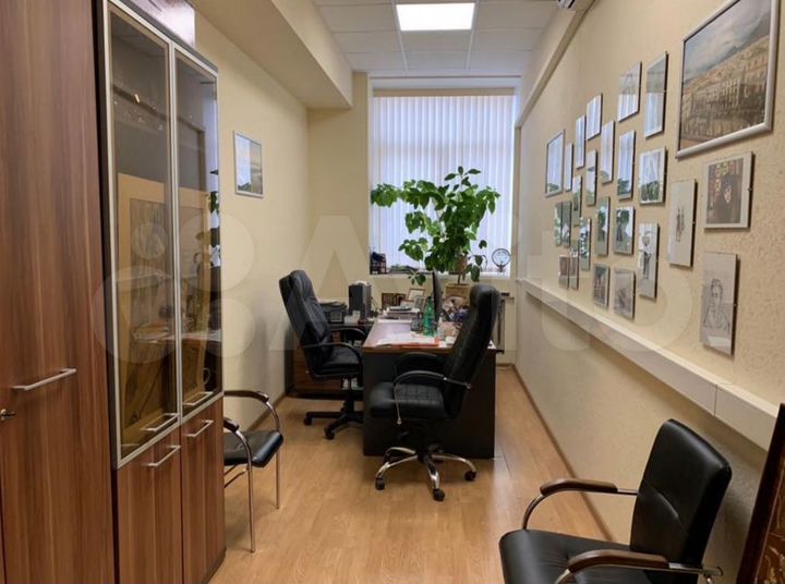 Здание, 4268.2 м²