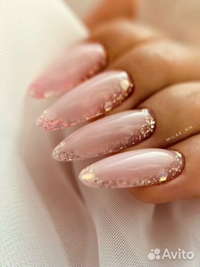 Маникюр / педикюр / наращивание ногтей