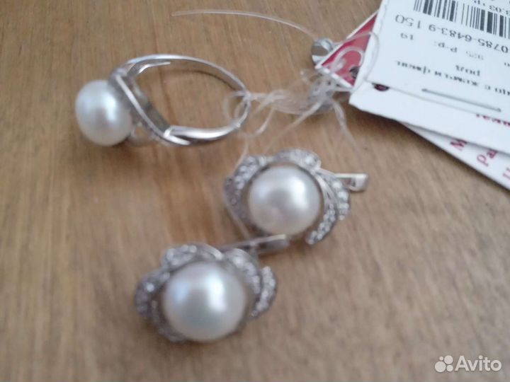 Серьги и кольцо с жемчугом